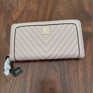NWT victoria’s secret wallet
